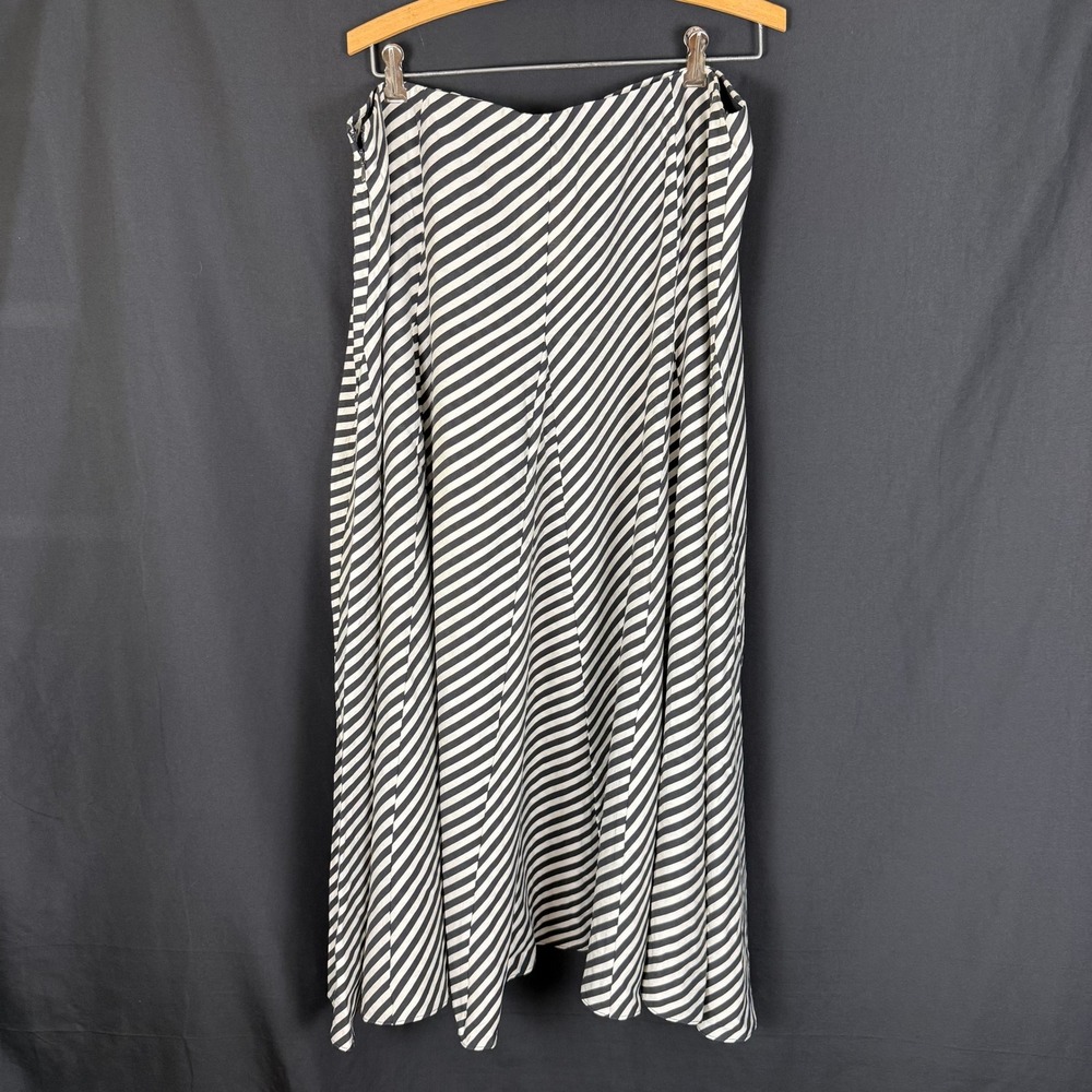 NWT H&M Black White Striped Gored Maxi Skirt Plus Size 18 Voluminous Flowy